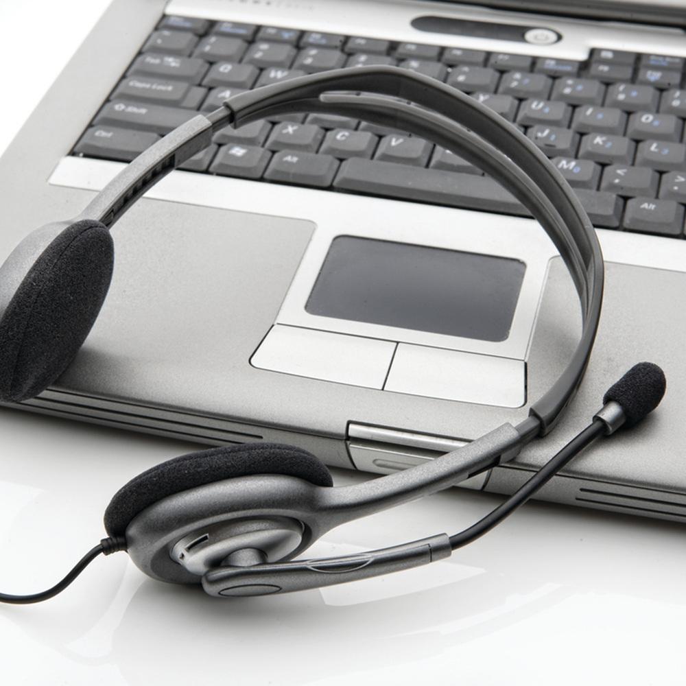Headset com Fio Logitech H111 com Microfone com Redução de Ruído e Conexão 3,5mm