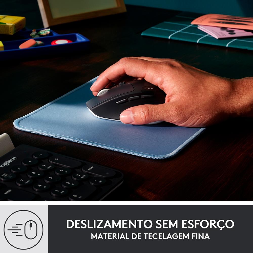 Mousepad Studio Series Logitech Portátil, 20x23cm, Antiderrapante, Resistente a Água- Azul Claro