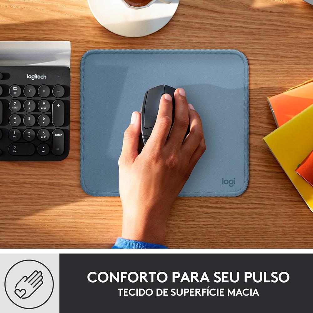 Mousepad Studio Series Logitech Portátil, 20x23cm, Antiderrapante, Resistente a Água- Azul Claro