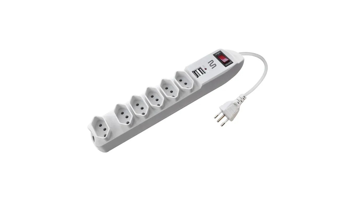 Filtro de Linha, Multilaser, 6 Tomadas e 2 Entradas USB Bivolt, Branco, WI251